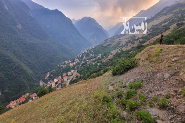 زمین با منظره عالی روستای پایین اشتوج ۵۰۰۰ متر-2