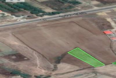 زمین درمنطقه ییلاقی کنیم صحرا ۱۵۰۰ متر