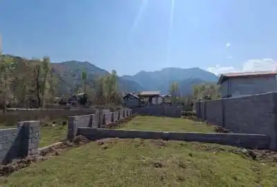 زمین با ویو عالی روستای هلوسرا املش ۲۸۵ متر