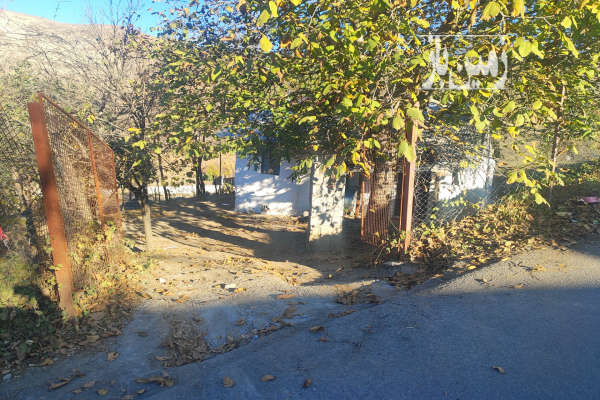 زمین با خانه کلنگی در بره سر روستای نوده خورگام ۸۰۰ متر-3