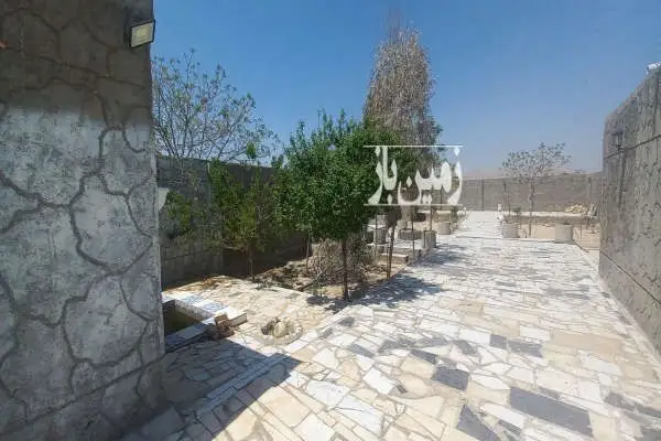 فروش زمین مقابل شهرک صنعتی جی خیابان فروردین ۷۵۰ متر - تصویر 2