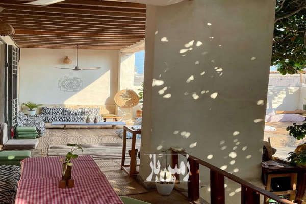 فروش فوری زمین همراه بنا در قلب جزیره هرمز ۳۵۶ متر-2