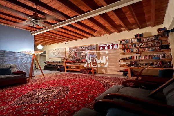 فروش فوری زمین همراه بنا در قلب جزیره هرمز ۳۵۶ متر-4