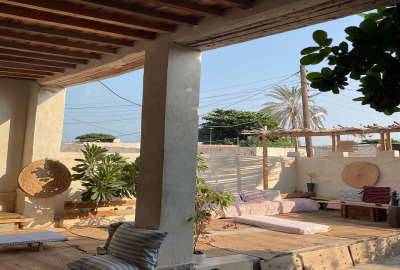 فروش فوری زمین همراه بنا در قلب جزیره هرمز ۳۵۶ متر