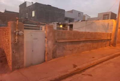 زمین و خانه کلنگی ۳۰۰ متری کمال آباد