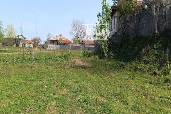 زمین مسکونی واقع در محلی آرام و مسکونی-2