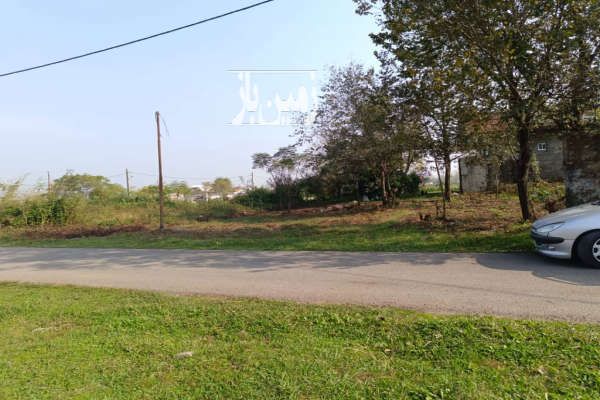 زمین ۱۶ متر بر موقعیت عالی و آرام مناسب برای ساخت-1