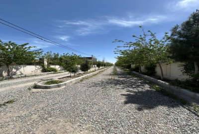 زمین شهرکی سند دار با چاه آب مجوز دار و برق سه فاز و گاز