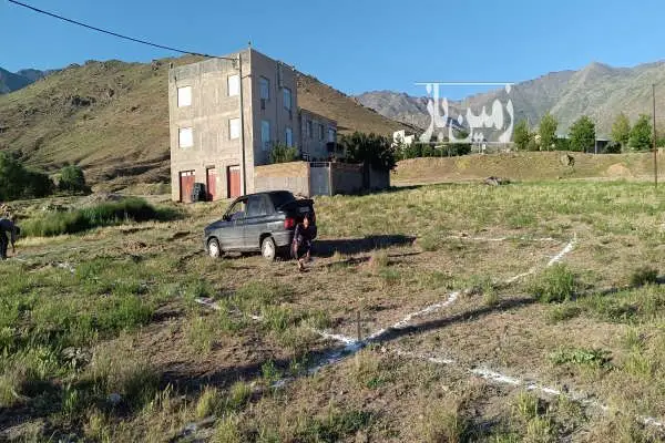 زمین ۱۸۰ متر سرکان شهرک ولیعصر همراه جواز - تصویر 3