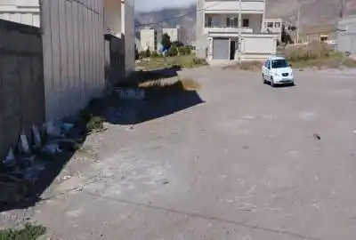 زمین مسکونی سیصد متر قطعه سوم