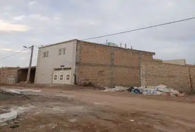 زمین سنددار تک برگ میدان بسیج ۹۰ متر
