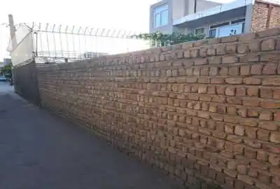 زمین مسکونی شهری انتهای بلوار قلیوند ۱۸۴ متر