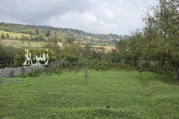 زمین مسکونی داخل بافت روستای سرسبز آق مشهد - تصویر 2