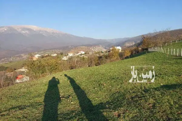 زمین به متراژ ۹۰۰متر در روستای گنبک رحمت آباد - تصویر 2