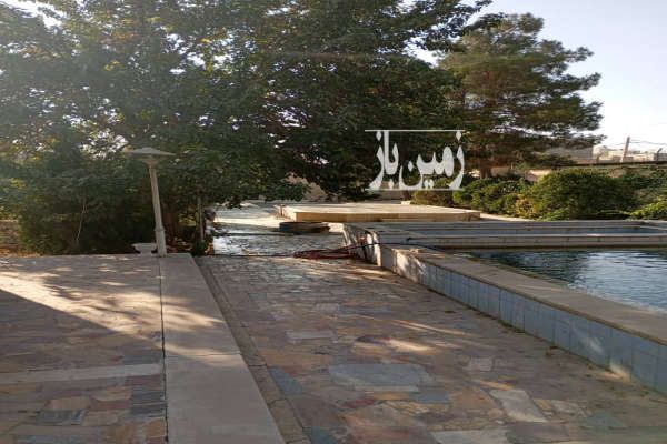 باغ در ردان اصفهان ۱۶۰۰ متر-2