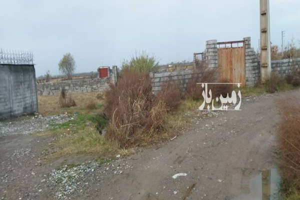 زمینی بصورت باغی در آمل روستای تجنک ۱۶۰۰ متر-2