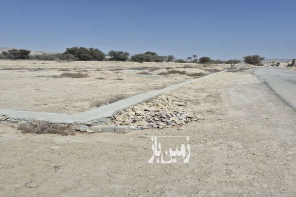 زمین مسکونی نزدیک دره ستاره ها ۶۸۸ متر-1