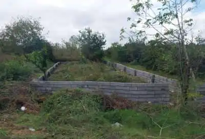 زمین مسکونی قائمشهر روستای منگل ابتدای جاده ایوک ۲۰۰ متر