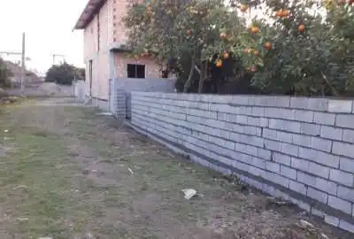 زمین مسکونی با سند و پروانه ساخت روستای سنگتاب ۶۰۰ متر