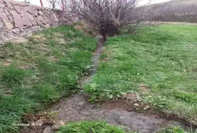 باغ لب جاده ۳۰۰۰ متری چهار کیلومتری زنجان داخل محدوده