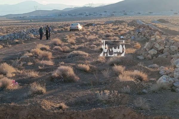 فروش زمین زیر دست گاو داری صنعتی اقلید ۳۰۰۰ متر-2