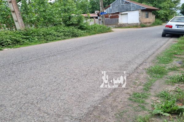 زمین باغی سند دار در لنگرود داخل شهر بر خیابان-2