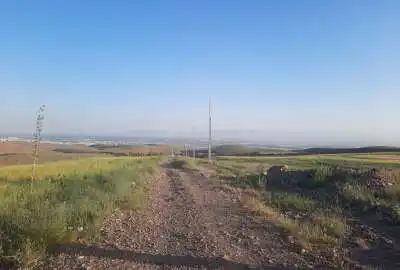 زمین ۳۰۰۰ متر در هشتگرد هیو روستای شلمزار باغات انگرته