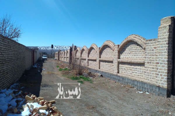 زمین در جاده نورعلیبیک با بر عالی ۴۰ متری-1
