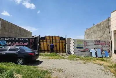 زمین تجاری بر جاده سهیلیه ۹۲۰متر دو نبش