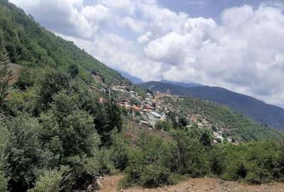 زمین ویلایی روستای خلرد نزدیک کیاسر ۲۸۵ متر