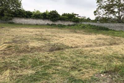 زمین کاربری مسکونی دارای سند تک برگ ۲۲۰ متر