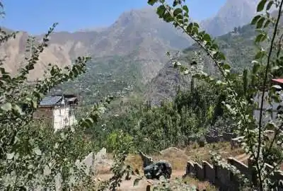 فروش زمین با بر ۱۴ متر در گزنک