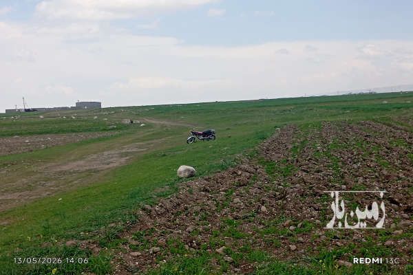 یک قطعه زمین در شهر مشگین شهر روستای احمدآباد ۶۰۰۰ متر-1