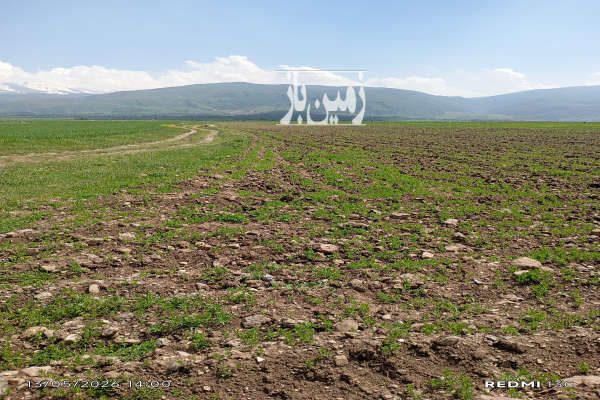 یک قطعه زمین در شهر مشگین شهر روستای احمدآباد ۶۰۰۰ متر-2