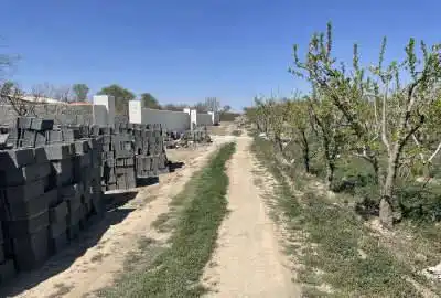 سرخاب ۲۱۰ متر زمین ۴ دیواری با امکانات
