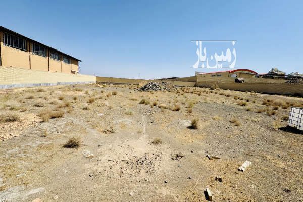 زمین در فاز ۱ منطقه ویژه اقتصادی سلفچگان ۳۰۰۰ متر-2