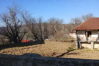 زمین داخل بافت روستای زیبای آبکسر سد شهید رجایی ۱۵۰ متر