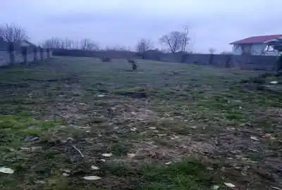 زمین به متراژ۱۲۶۰متر واقع در روستای ملاسرا بر اول جاده