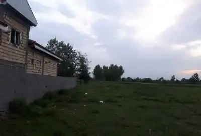 زمین ۱۰۰۰ متری جاده سنگر