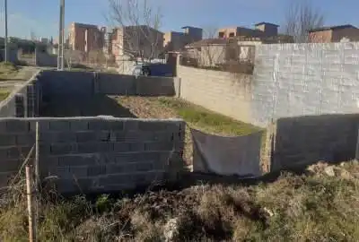 فروش زمین مسکونی میاندرود شهر سورک بلوار امام رضا ۲۰۰ متر