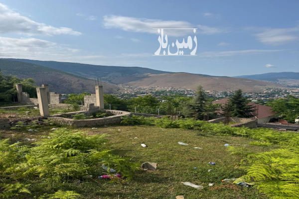 زمین داخل بافت ۷۲۷ متر بام کلاردشت ناحیه چمن - تصویر 1