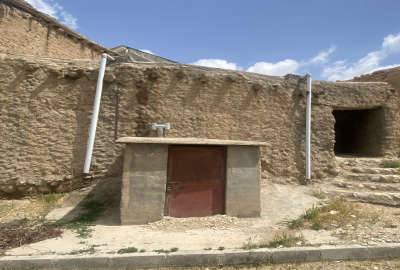 زمین تجاری مسکونی ابتدای روستای نام آور