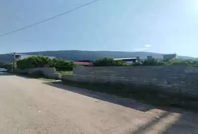 زمین در هچیرود نمک آبرود قابلیت دو قطعه شدن