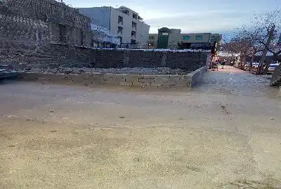 زمین بر خیابان ارتش کاربری تجاری اداری ۲۰۵ متر