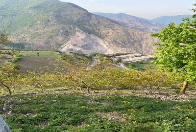 فروش زمین با سند در روستای شاهزید آمل مشرف به سد