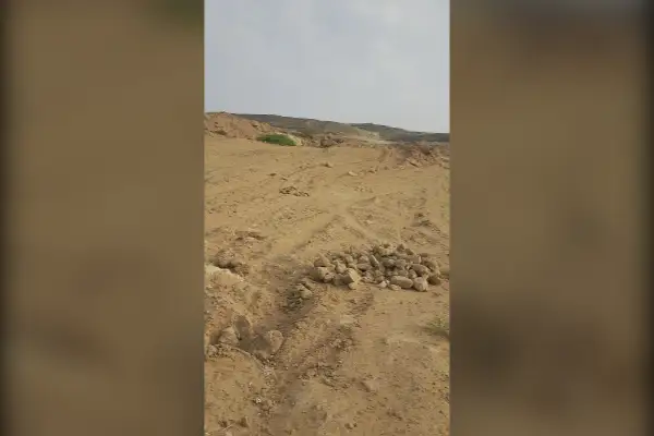 چابهار زمین گلبهار اخر مسجد جامع - تصویر 4