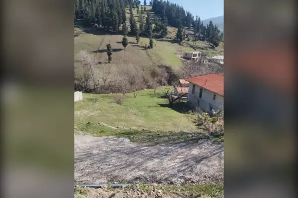 زمین مسکونی فروشی داخل بافت ساخت ۲۹۶ متر - تصویر 2
