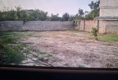 فروش زمین داخل بافت مکانی آرام مناسب ساخت ساز ۲۵۰ متر