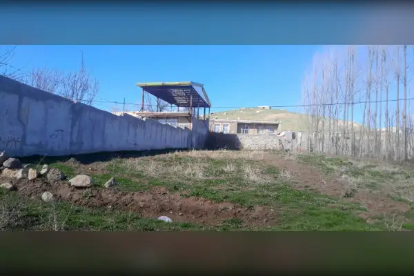 فروش زمین ویلایی ۶۳۰متر بر جاده اصلی آب گرم سردابه - تصویر 4