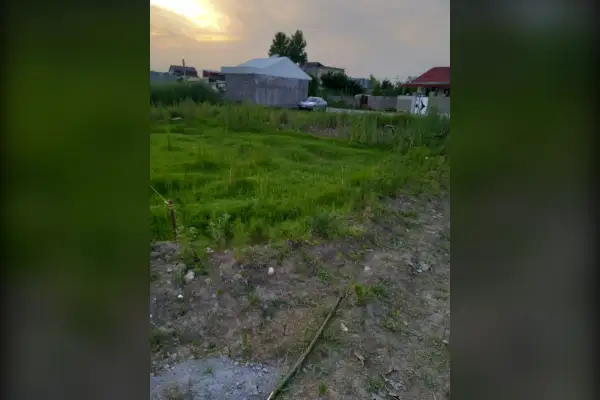 فروش زمین ۳۰۰ متری لاکانشهر خیابان سادات محله - تصویر 2